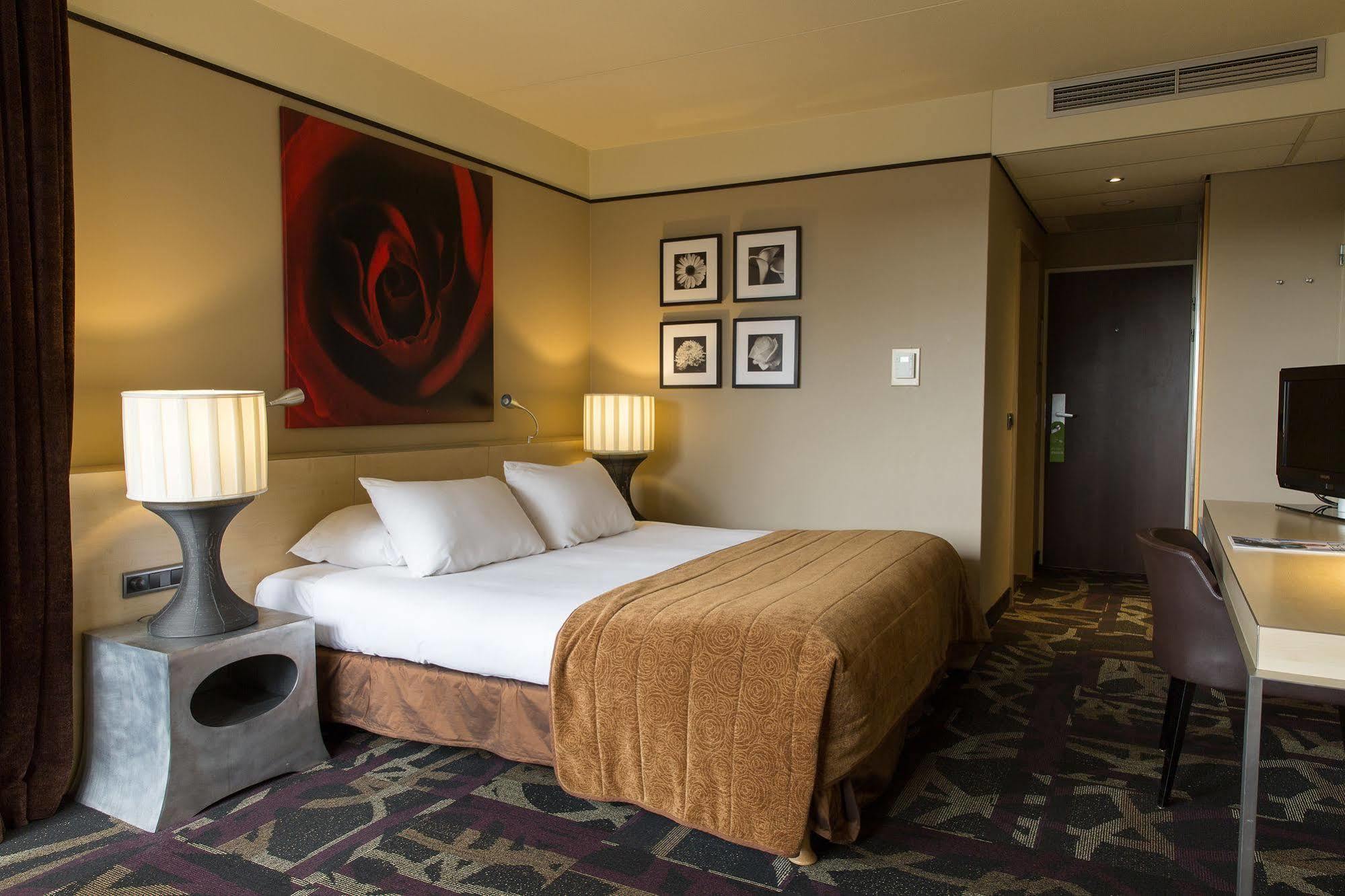 Babylon Hotel